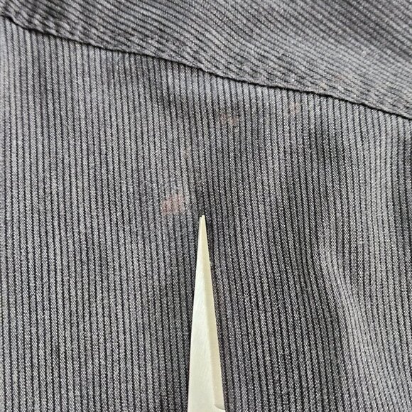 Cloudveil Shirt Mens M Gray SS Button Down Stretch Pocket Casual Outdoor FLAW - Picture 9 of 16